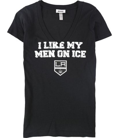 I Like My Men On Ice Graphic T-Shirt