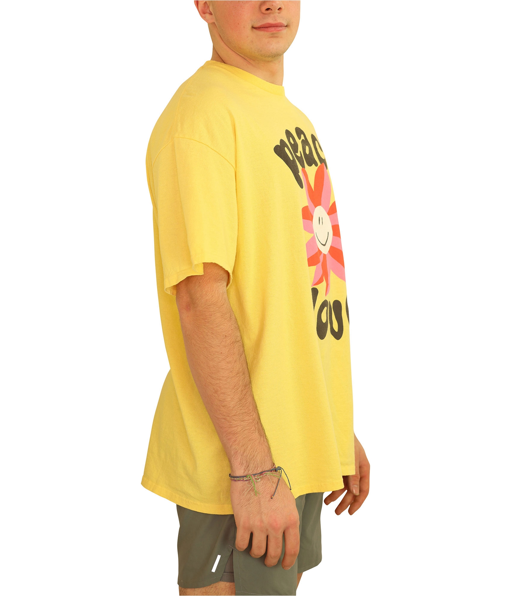 Мужская футболка с изображением цветка Мирной любви и нездоровой пищи 4790₽